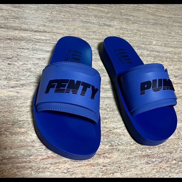 Fenty Puma by Rihanna Royal blue surf slides - Picture 15 of 16